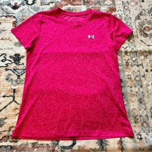 Under Armour Women's Pink Tech top
